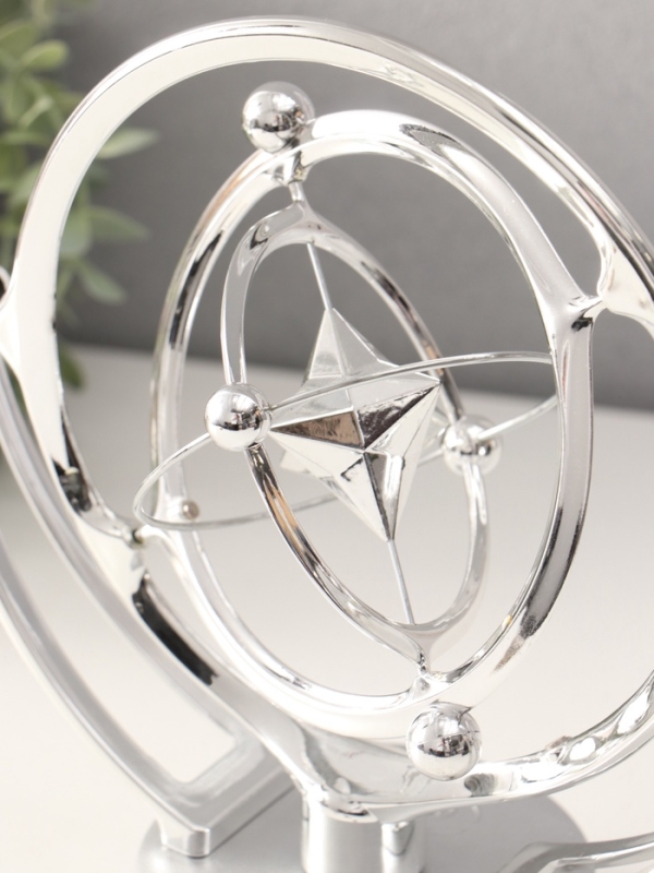 Маятник пластик Маятник пластик "Остроконечная звезда" серебро, от USB, от 4AA 10,8х23,5х24 см