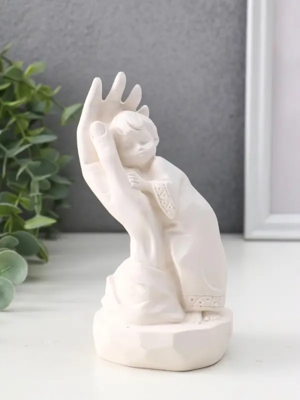 Фигура "Нежность на ладоне" 15 см, белый