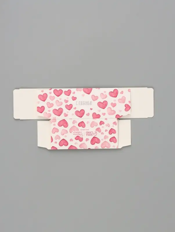 Коробка подарочная с окном &laquo;Сердца&raquo;, 12&times;5.5&times;5.5 см, самосборная