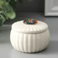 Шкатулка для украшений &laquo;Цветок-калейдоскоп&raquo;, с крышкой, белая, керамика, 7&times;7&times;5.3 см