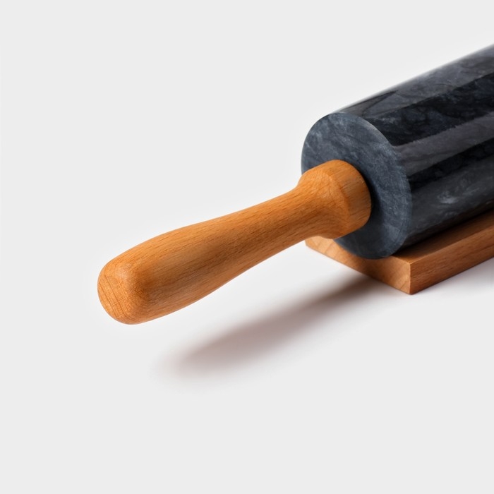 Скалка из мрамора Magistro, с подставкой, 45×5 см, цвет чёрный Скалка из мрамора Magistro, с подставкой, 45×5 см, цвет чёрный