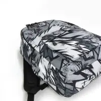 Рюкзак школьный &laquo;Абстракция&raquo;, 3 кармана, размер 30&times;13&times;42 см, чёрный