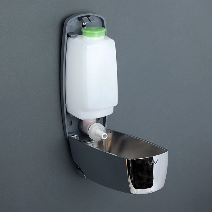 Диспенсер для антисептика или жидкого мыла, механический, 350 мл, пластик, цвет хром Диспенсер для антисептика или жидкого мыла, механический, 350 мл, пластик, цвет хром