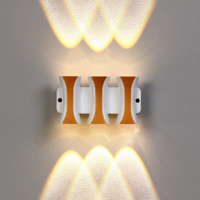 Светильник фасадный «Элегант», FSD-042, 6 Вт, 3000К, 3 луча, IP65, 220 В, пластик, белый Светильник фасадный «Элегант», FSD-042, 6 Вт, 3000К, 3 луча, IP65, 220 В, пластик, белый