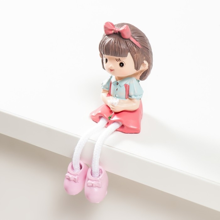 Сувенир полистоун "Малыш/Малышка с цветочком" длинные ножки МИКС 10,5х3х3,5 см