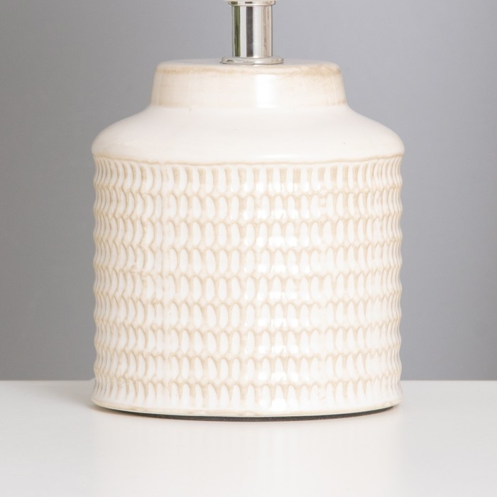 Лампа настольная Лампа настольная "Катрина" 1х40Вт Е14 бежевый 13х13х25см