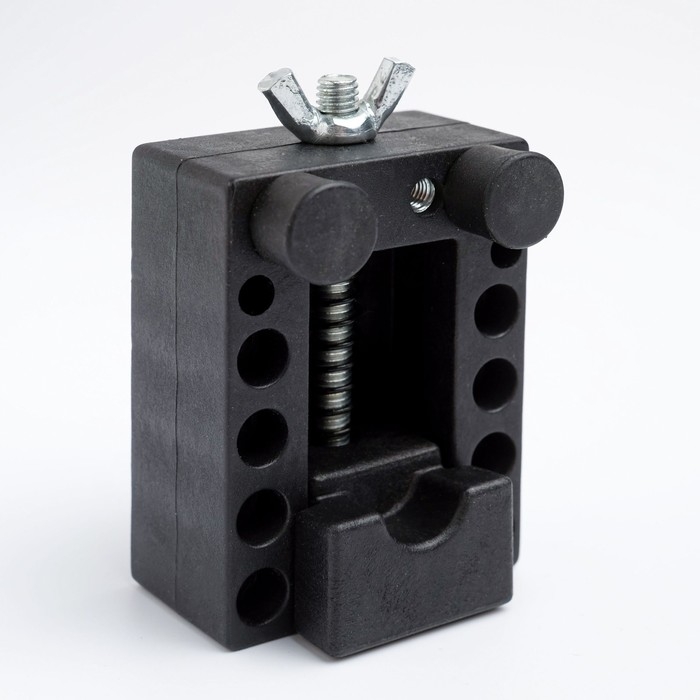 Тиски для ремонта наручных часов, 5 х 3.7 х 8.3 см Тиски для ремонта наручных часов, 5 х 3.7 х 8.3 см