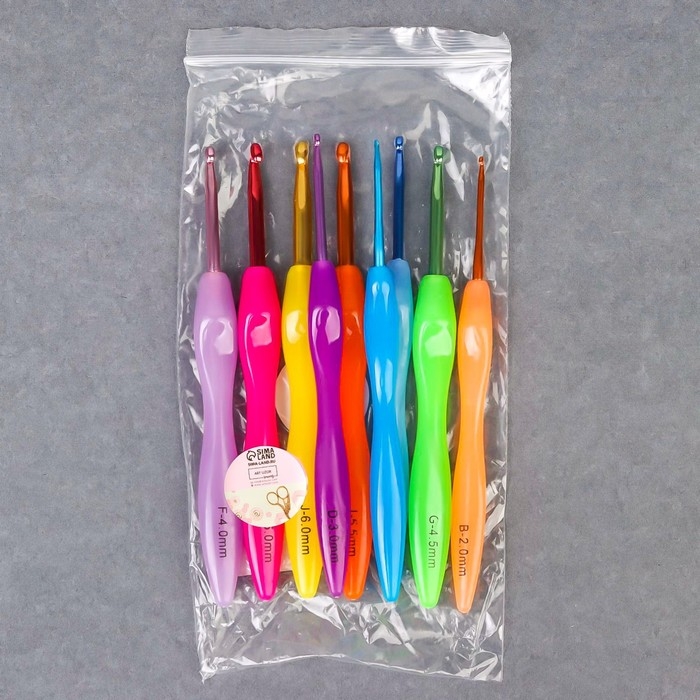 Набор крючков для вязания, d = 2-6 мм, 17 см, 9 шт, цвет разноцветный Набор крючков для вязания, d = 2-6 мм, 17 см, 9 шт, цвет разноцветный