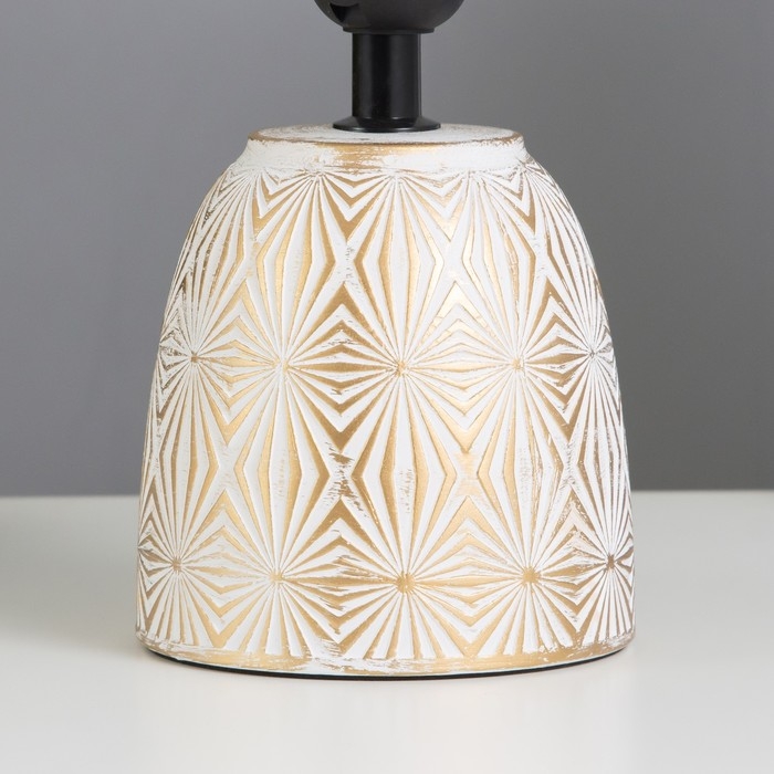 Настольная лампа Настольная лампа "Диана" Е27 40Вт бело-золотой 13х13х27,5 см