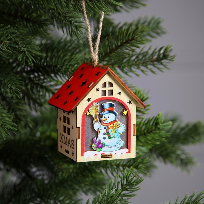 Ёлочная игрушка «Домик со снеговиком», от батареек, свечение тёплое белое Ёлочная игрушка «Домик со снеговиком», от батареек, свечение тёплое белое