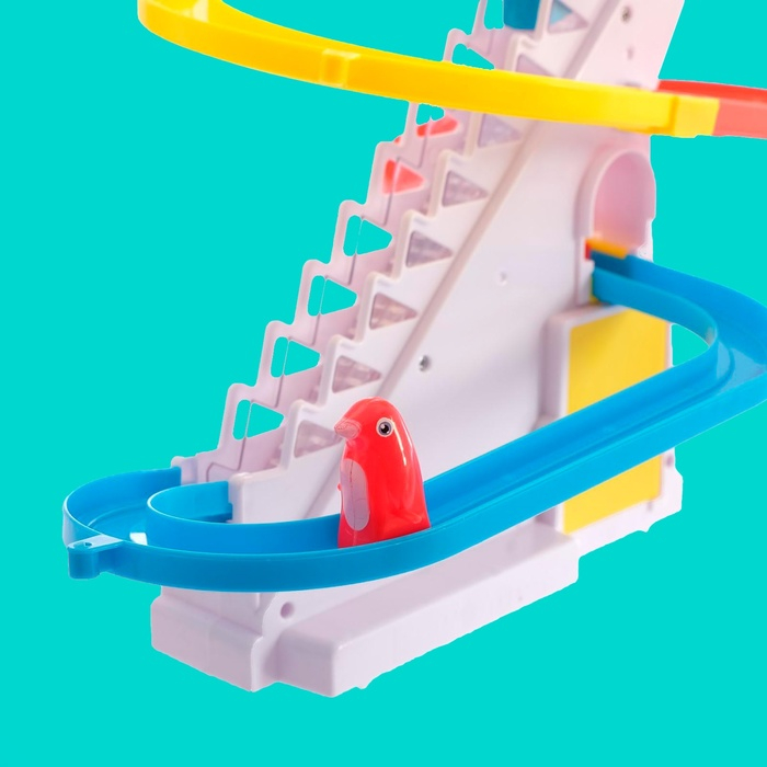 Развивающая игрушка «Пингвинчики на лесенке» Развивающая игрушка «Пингвинчики на лесенке»