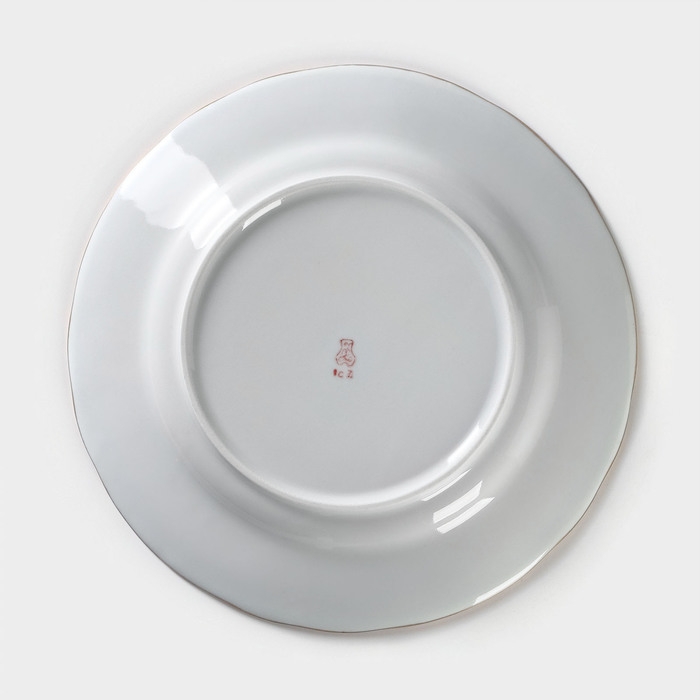 Тарелка фарфоровая «Надежда», 240 мл, d=24 см Тарелка фарфоровая «Надежда», 240 мл, d=24 см