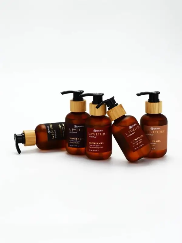 POETIQUE Гель для душа по мотивам аромата "Black pepper", 120 мл