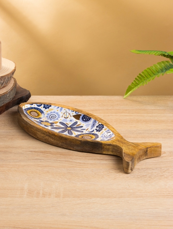 Блюдо в форме рыбки "Васильки" дерево манго 32х11,5х2 см