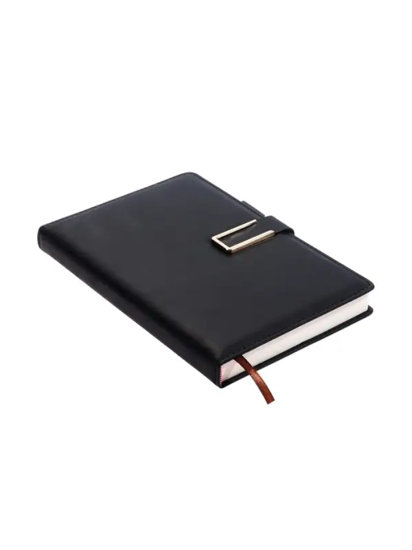 Ежедневник недатированный формат А5, с хлястиком, 144л, линия, пвх, Черный Ежедневник недатированный формат А5, с хлястиком, 144л, линия, пвх, Черный