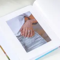 Фотоальбом на 100 фото 13х18 см "Вязаные домики у реки" в коробке 5х18х20,5 см