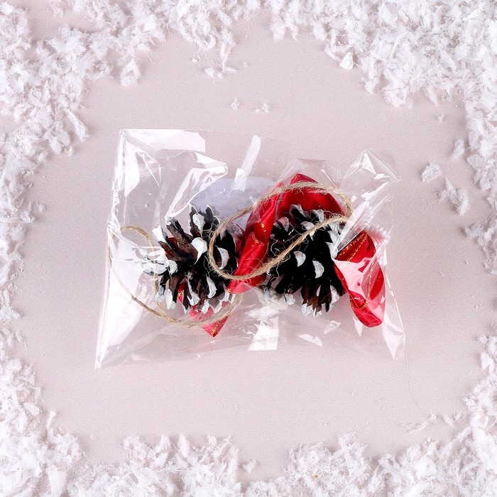 Новогодний набор «Шишки банты снежинка» Новогодний набор «Шишки банты снежинка»