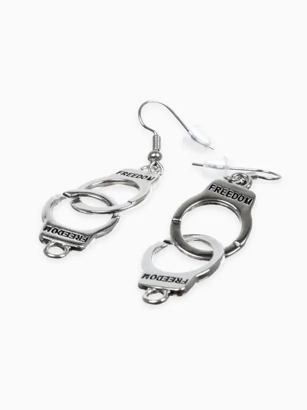 Серьги металл &laquo;Наручники&raquo;, цвет чернёное серебро