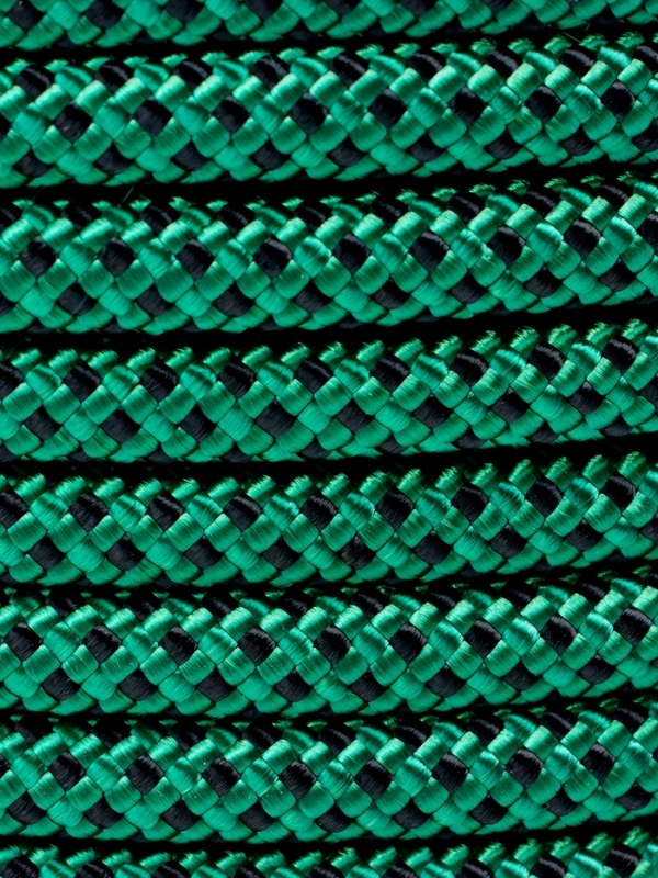 Веревка страховочно-спасательная  Веревка страховочно-спасательная "Climb" 32 прядная, черно-зеленая, d= 8 мм, 50 м