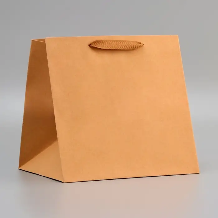 Пакет для торта крафт с квадратным дном, 25×25×25 см Пакет для торта крафт с квадратным дном, 25×25×25 см