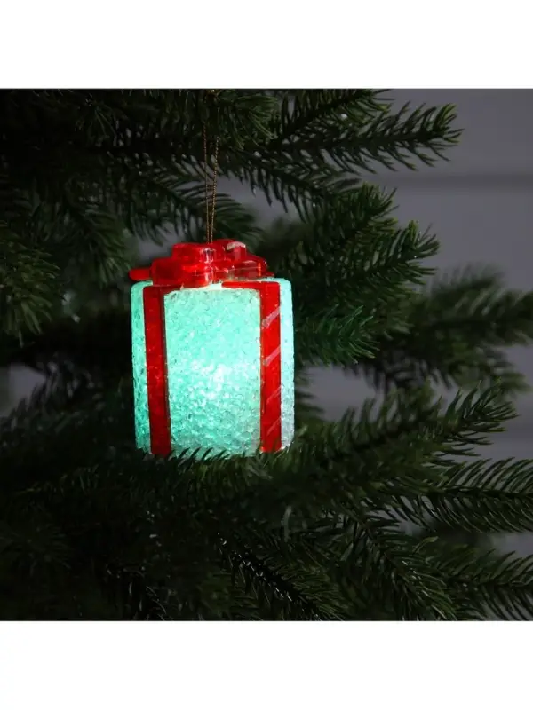 Ёлочная игрушка светодиодная &laquo;Подарок&raquo; 7.5 см, пластик, от батареек AG13&times;3, свечение мульти (RGB)