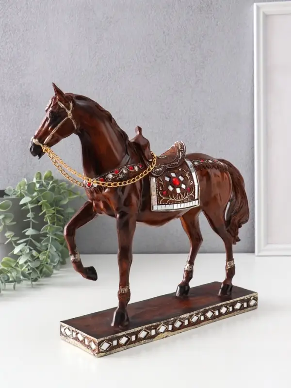 Сувенир полистоун Сувенир полистоун "Конь с седлом с рубинами - аллюр" под дерево 29,5х7,5х29,5 см