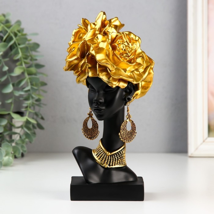 Сувенир полистоун Сувенир полистоун "Африканка с золотыми розами в волосах, с ожерельем" чёрный 24х10х11 см