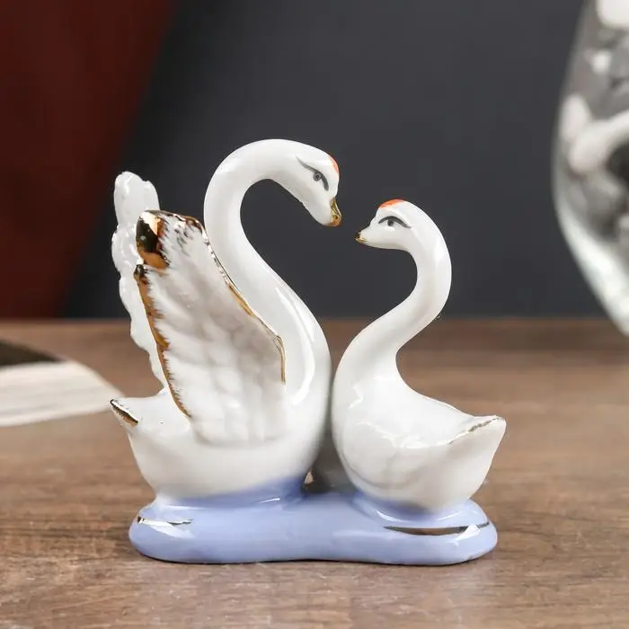 Фигурка керамика под фарфор &laquo;2 лебедя&raquo;, 8&times;7 см