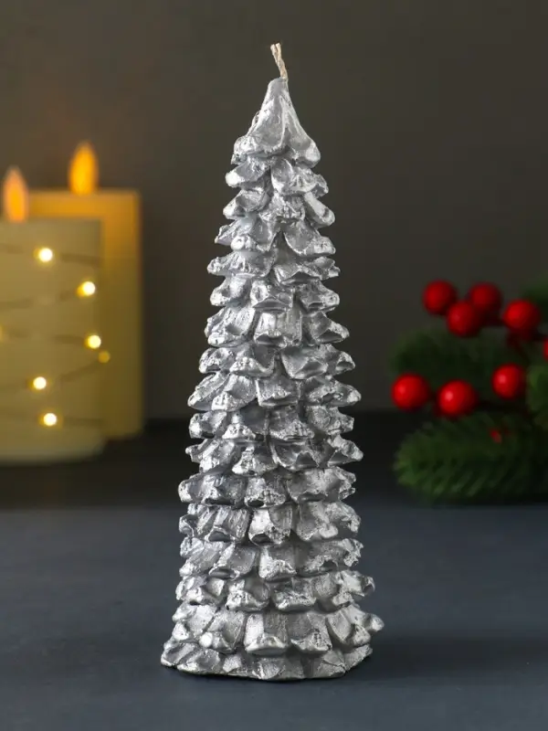 Свеча "Ель большая" 160х60 мм лак, серебро