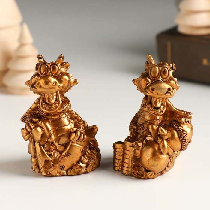 Фигурка полистоун «Бронзовый дракон в шарфике с монетами», 4.8×4.3×6 см, МИКС