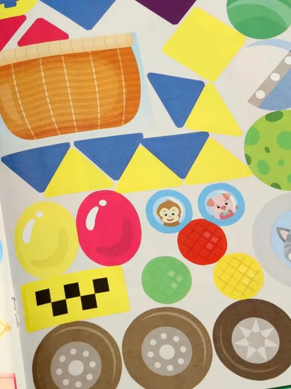 Книжка с наклейками &laquo;Едем, летим, плывём&raquo;, 16 стр.