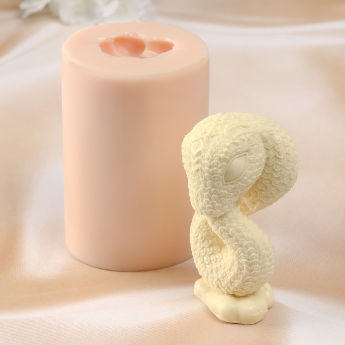 Молд силиконовый Молд силиконовый "Змейка" 5х5х9,5 см