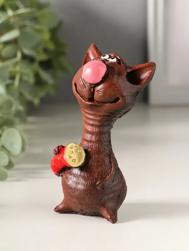 Сувенир Кот с колбасой, микс 10х5,3х3,5см