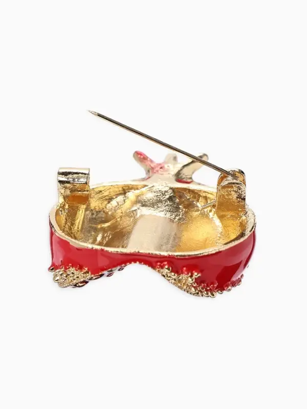 Брошь &laquo;Гранат&raquo; в разрезе, зерна, цвет крано-белый в золоте