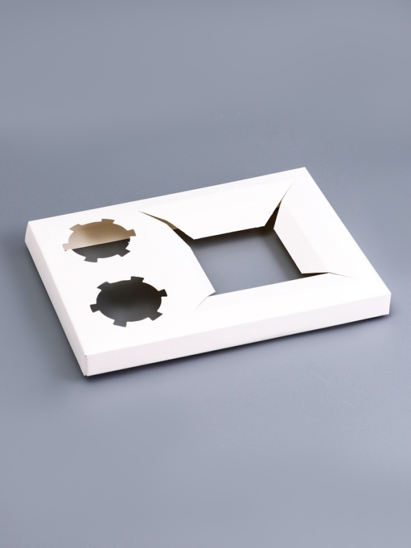 Коробка для 2 капкейка и торт, белая, 25,4 х 18 х 12,7 см, кондитерская упаковка