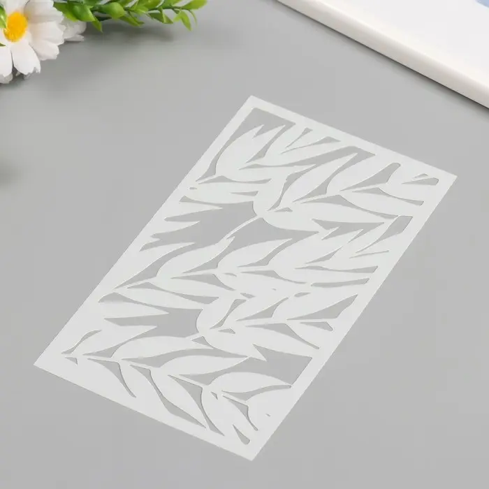 Трафарет фоновый пластик  Трафарет фоновый пластик "Лиственница" 12х20 см