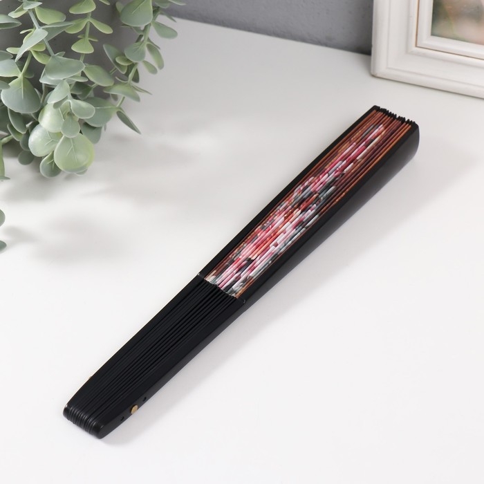 Веер пластик, текстиль h=26,5 см  Веер пластик, текстиль h=26,5 см "Крупные розы на кофейном фоне"