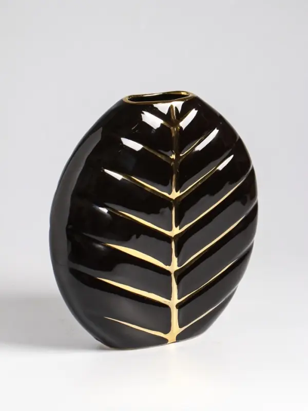 Ваза настольная керамика Ваза настольная керамика "Новайо" 18х17 см, чёрный