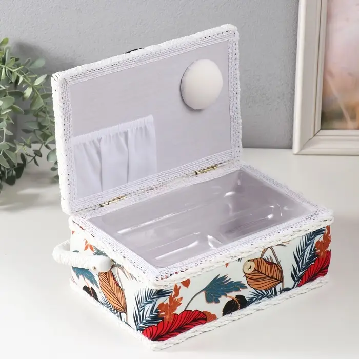 Шкатулка для рукоделия и шитья &laquo;Тропические листья&raquo;, хранение ниток, иголок, мелочи, 24&times;16&times;11 см