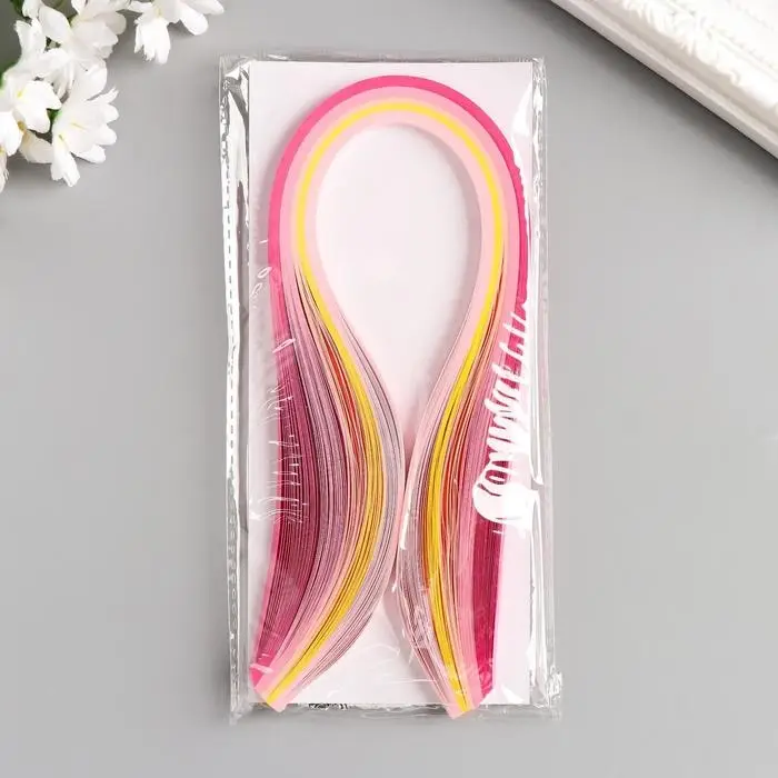 Полоски для квиллинга 100 полосок плотность 120 гр Полоски для квиллинга 100 полосок плотность 120 гр "Розовый градиент" ш. 0,5 см дл. 39 см