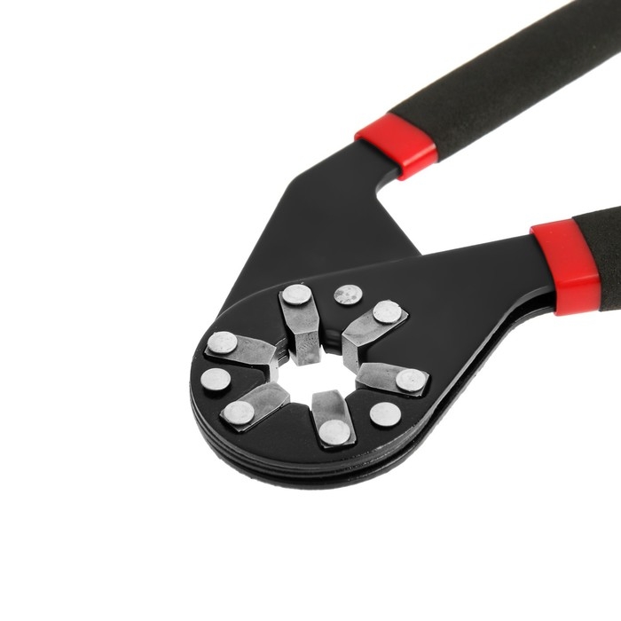 Ключ гаечный универсальный ТУНДРА  Ключ гаечный универсальный ТУНДРА "Bionic", обрезиненные рукоятки, 7 - 14 мм