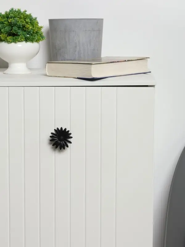 Ручка-кнопка CAPPIO PRO &laquo;Ромашка&raquo; 52&times;52 мм, цвет черный