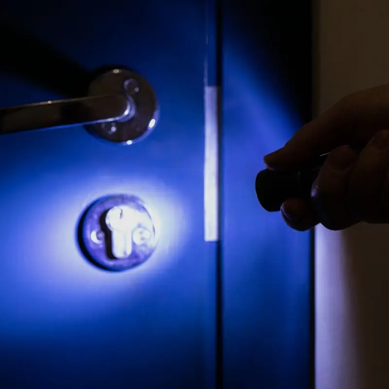 Фонарик Aurora, черный Фонарик Aurora, черный