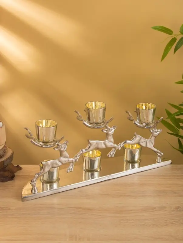 Сувенир Сувенир "Северные олени" 51х11,5х21,5 см, алюминий