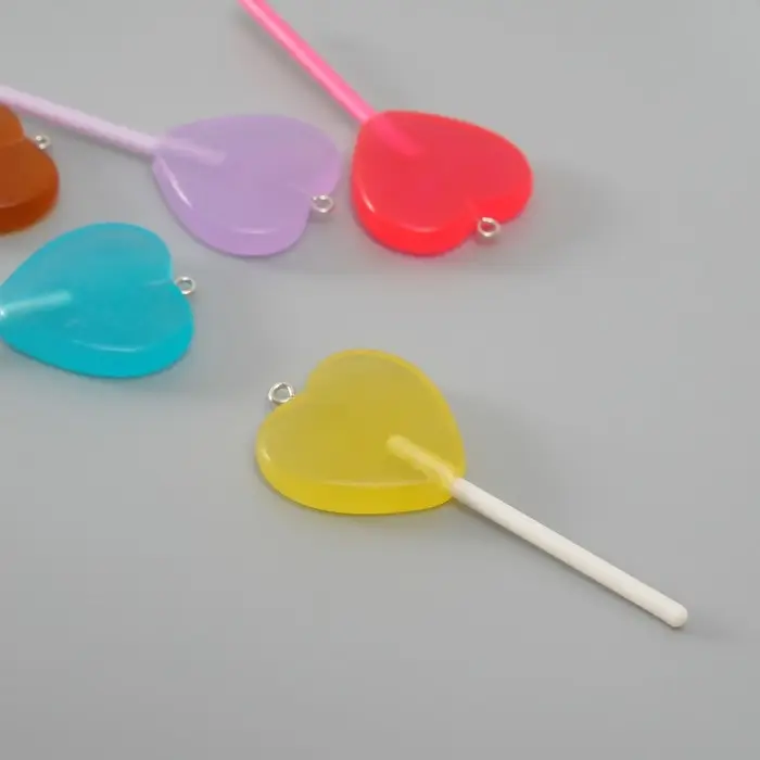 Подвеска для творчества акрил "Леденец. Сердечко" МИКС 7х3 см