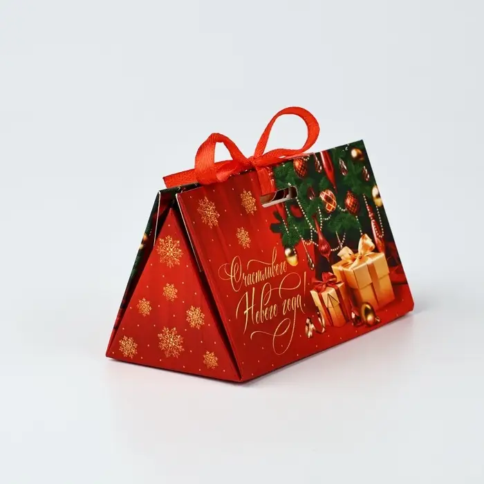 Бонбоньерка новогодняя «Новогодняя классика », 10 х 5.5 х 5.5 см Бонбоньерка новогодняя «Новогодняя классика », 10 х 5.5 х 5.5 см