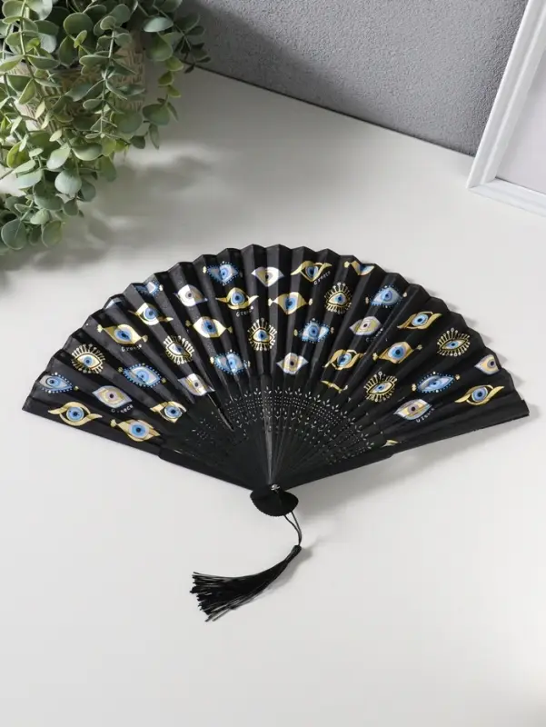Веер складной с кисточкой &laquo;Глаза от сглаза&raquo;, чёрный с золотом, 23 см