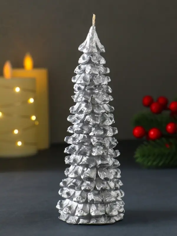 Свеча "Ель большая" 160х60 мм лак, серебро