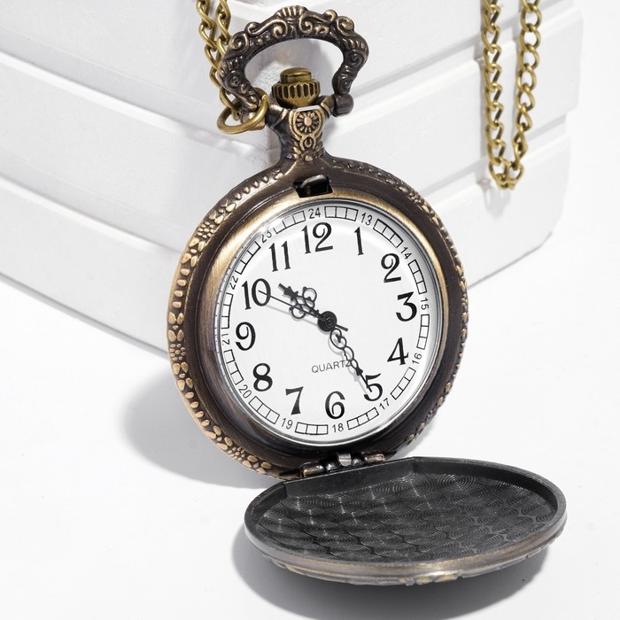 Часы карманные Часы карманные "Волк", кварцевые, цепочка l-40 см, d-4.5 см