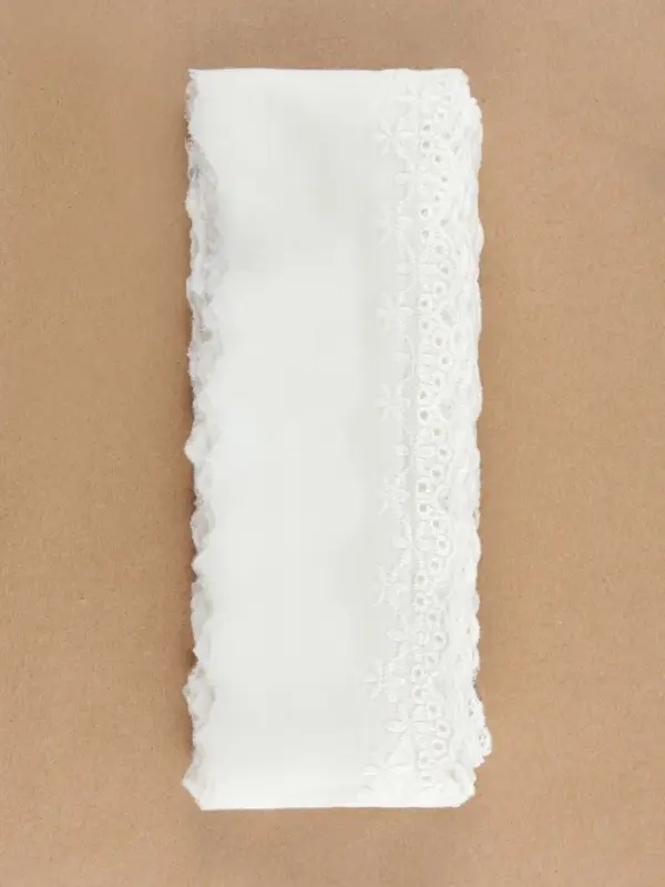 Кружево шитьё &laquo;Цветочки&raquo;, 80 мм, 13.7&plusmn;1 м, белое